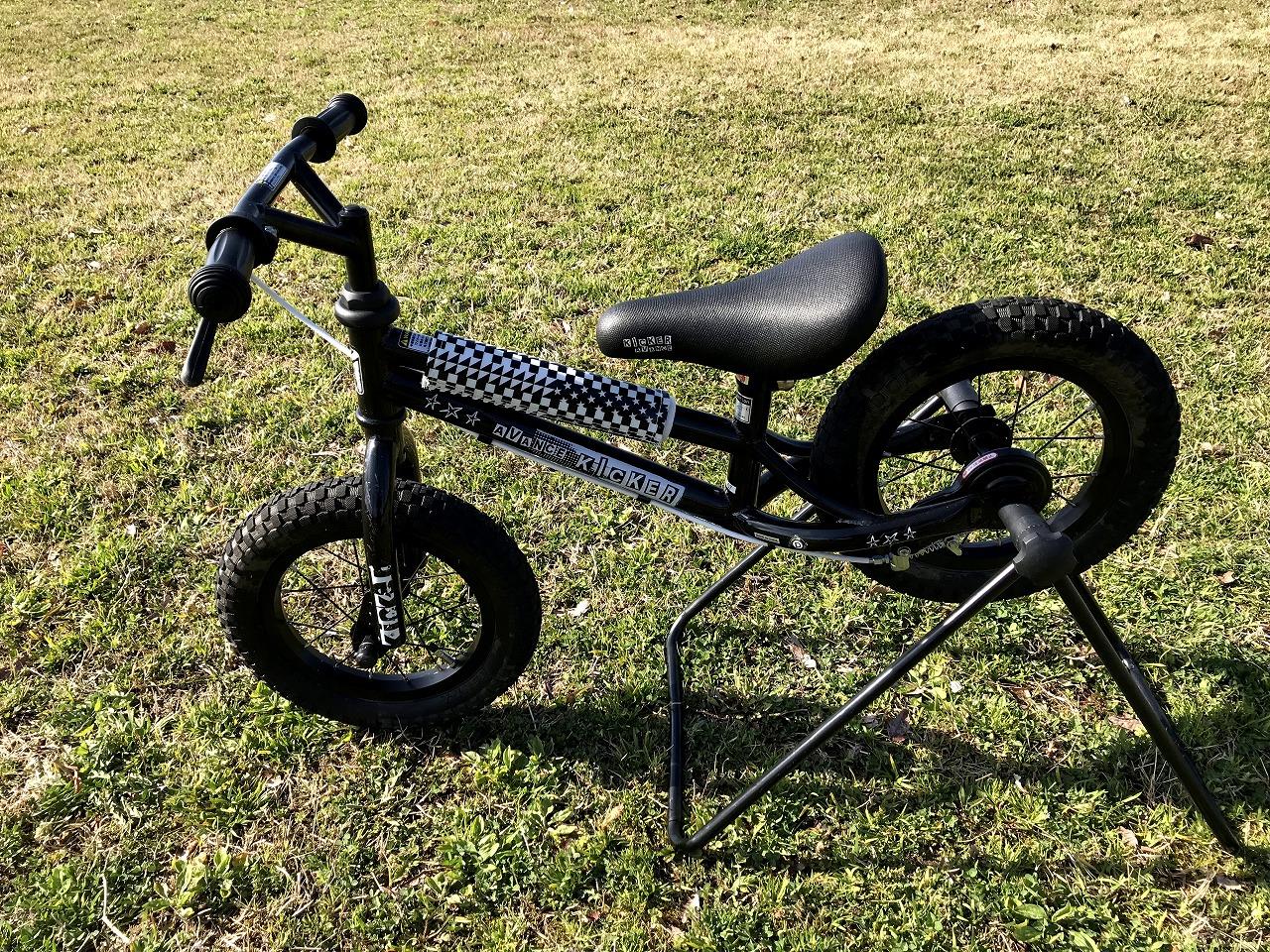 B-01　　　※画像が表示されるまでお待ちください。